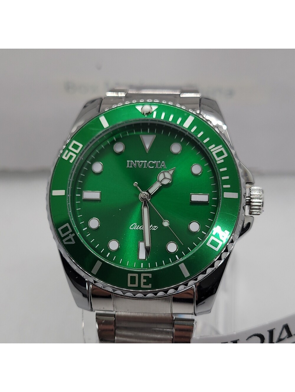 218 invicta diver 42mm the hulk green dial and silver
